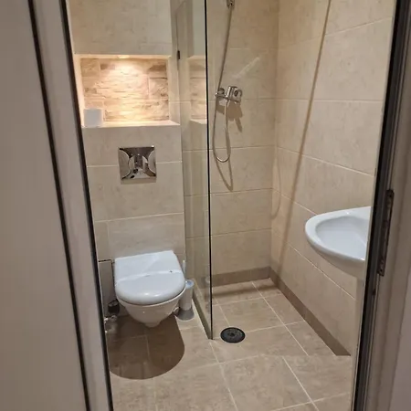 Хотел семеен свети петър