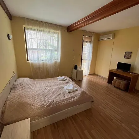 Family Saint Peter 3* Святые Константин и Елена