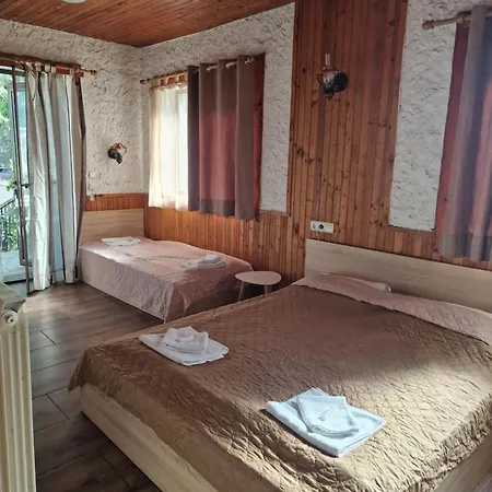 Otel Family Saint Peter Aziz Konstantin ve Elena