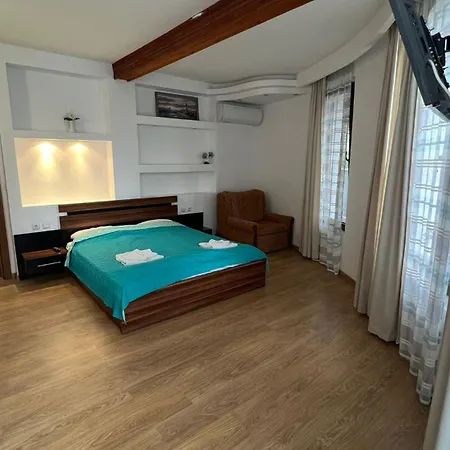 Family Saint Peter Отель Святые Константин и Елена