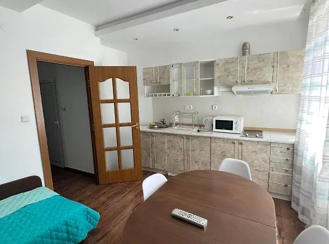 Family Saint Peter セインツ・コンスタンティン＆ヘレナ