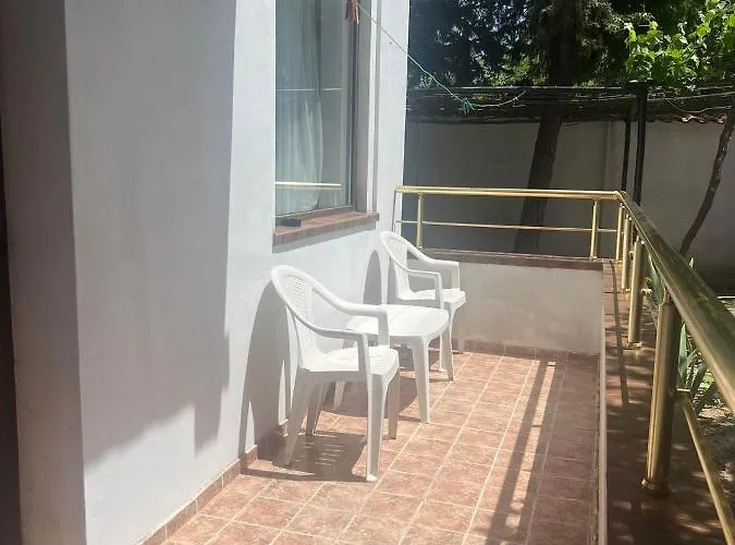 Family Saint Peter فندق سينتس قسطنطين وهيلينا