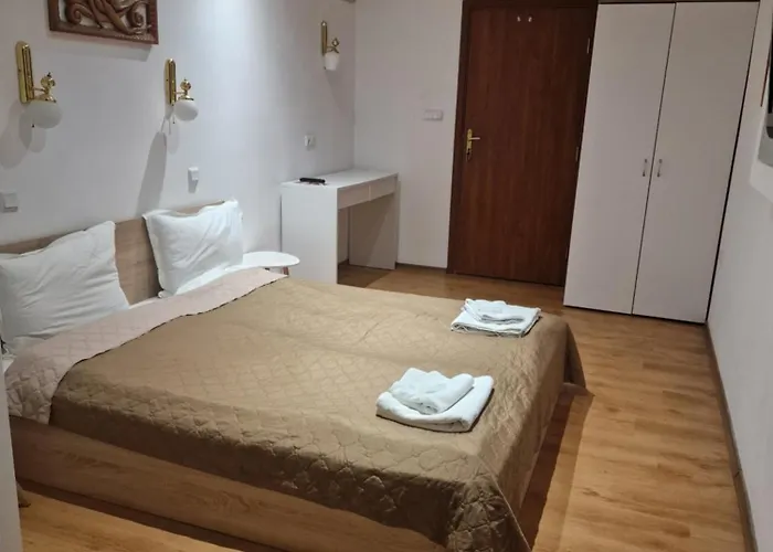 Family Saint Peter 3* سينتس قسطنطين وهيلينا